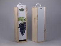 Wine box with white lid